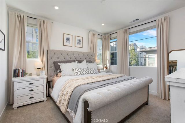 745 Hazel Dr, Rancho Mission Viejo, CA 92694