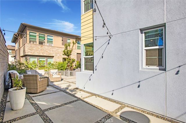 745 Hazel Dr, Rancho Mission Viejo, CA 92694