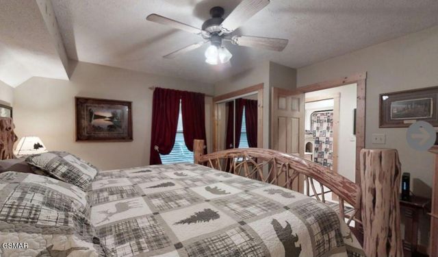 335 Greenwood Way, Pigeon Forge, TN 37863