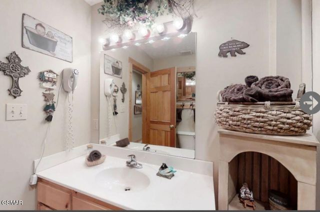 335 Greenwood Way, Pigeon Forge, TN 37863