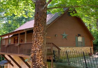335 Greenwood Way, Pigeon Forge, TN 37863