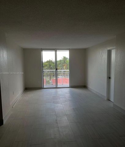 1251 NE 108th St 408, Miami, FL 33161