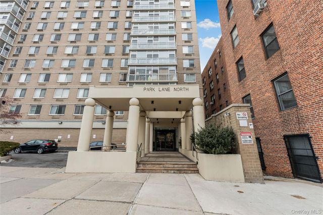 118-17 Union 15J, Forest Hills, NY 11375