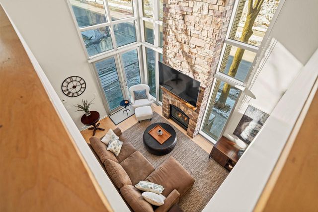 1924 N Booth STREET, Milwaukee, WI 53212