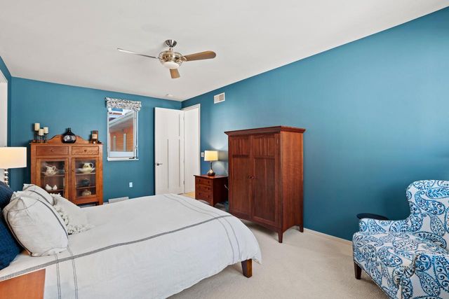 1924 N Booth STREET, Milwaukee, WI 53212