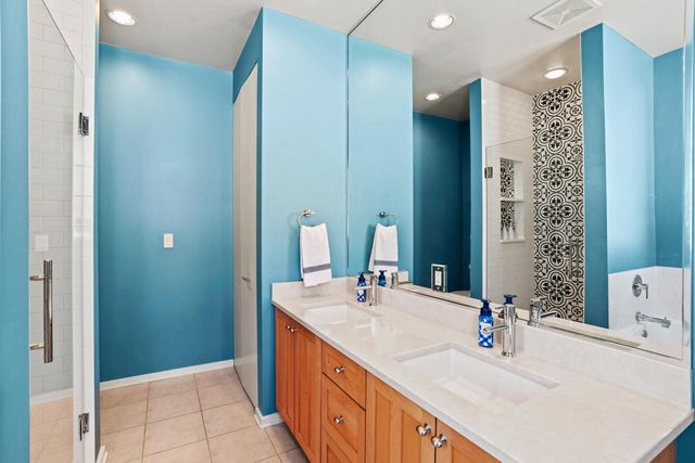 1924 N Booth STREET, Milwaukee, WI 53212