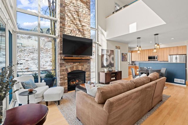 1924 N Booth STREET, Milwaukee, WI 53212