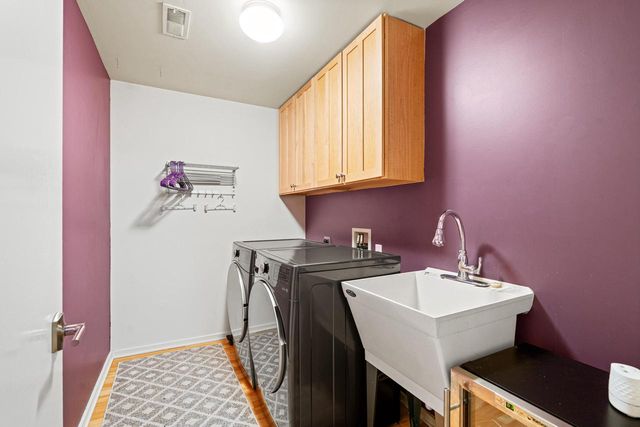 1924 N Booth STREET, Milwaukee, WI 53212