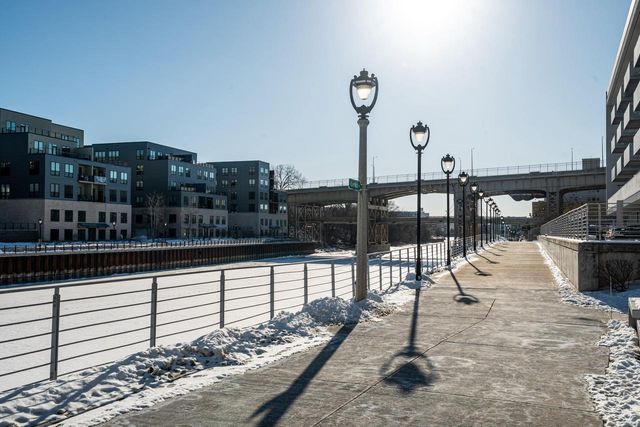 1924 N Booth STREET, Milwaukee, WI 53212