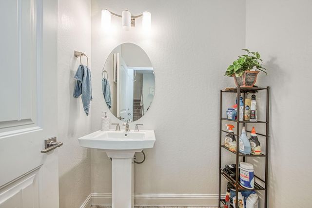 4368 N Casey Avenue, Fresno, CA 93723