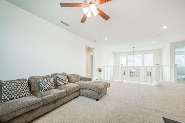 4368 N Casey Avenue, Fresno, CA 93723