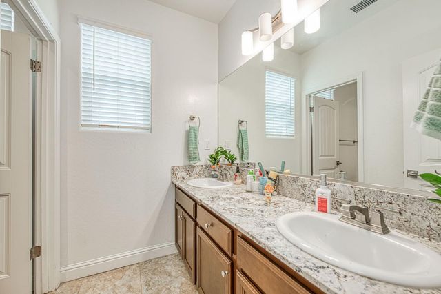 4368 N Casey Avenue, Fresno, CA 93723