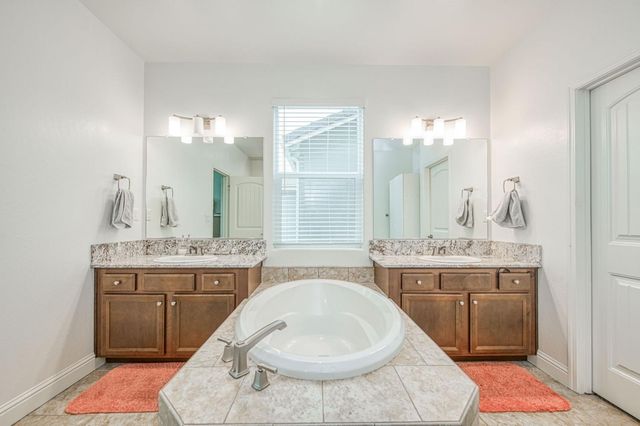 4368 N Casey Avenue, Fresno, CA 93723