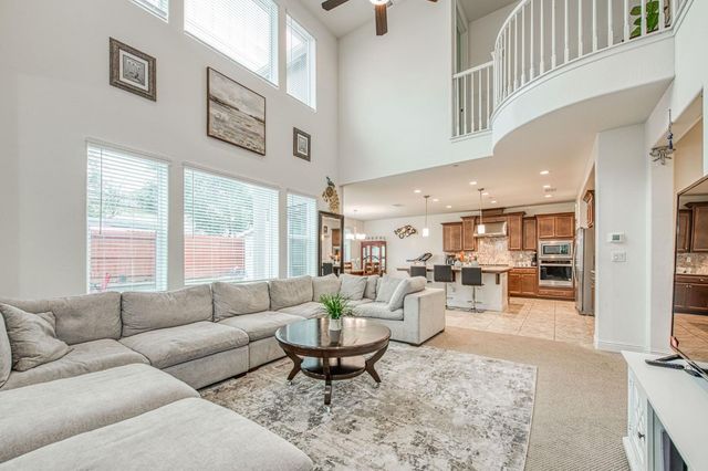 4368 N Casey Avenue, Fresno, CA 93723