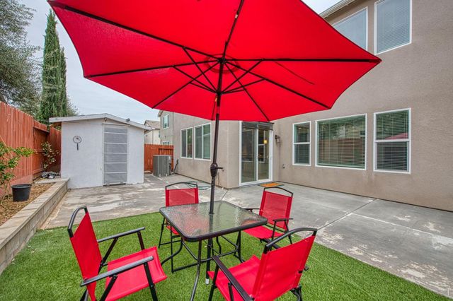 4368 N Casey Avenue, Fresno, CA 93723