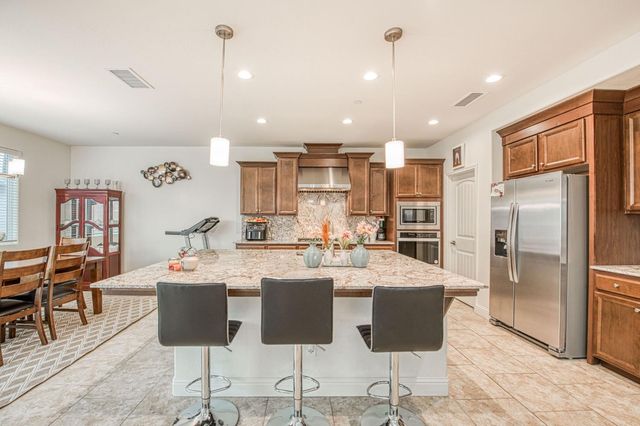 4368 N Casey Avenue, Fresno, CA 93723