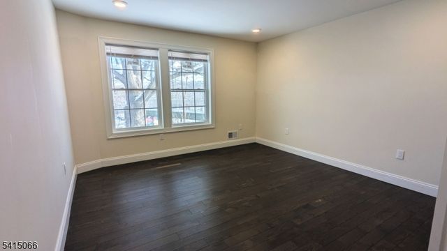 7 Maple St, Bloomfield Twp., NJ 07003