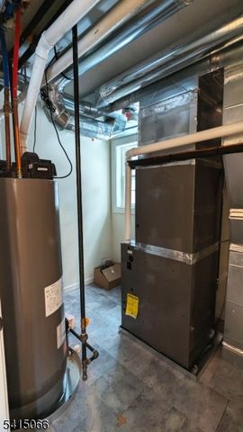 7 Maple St, Bloomfield Twp., NJ 07003