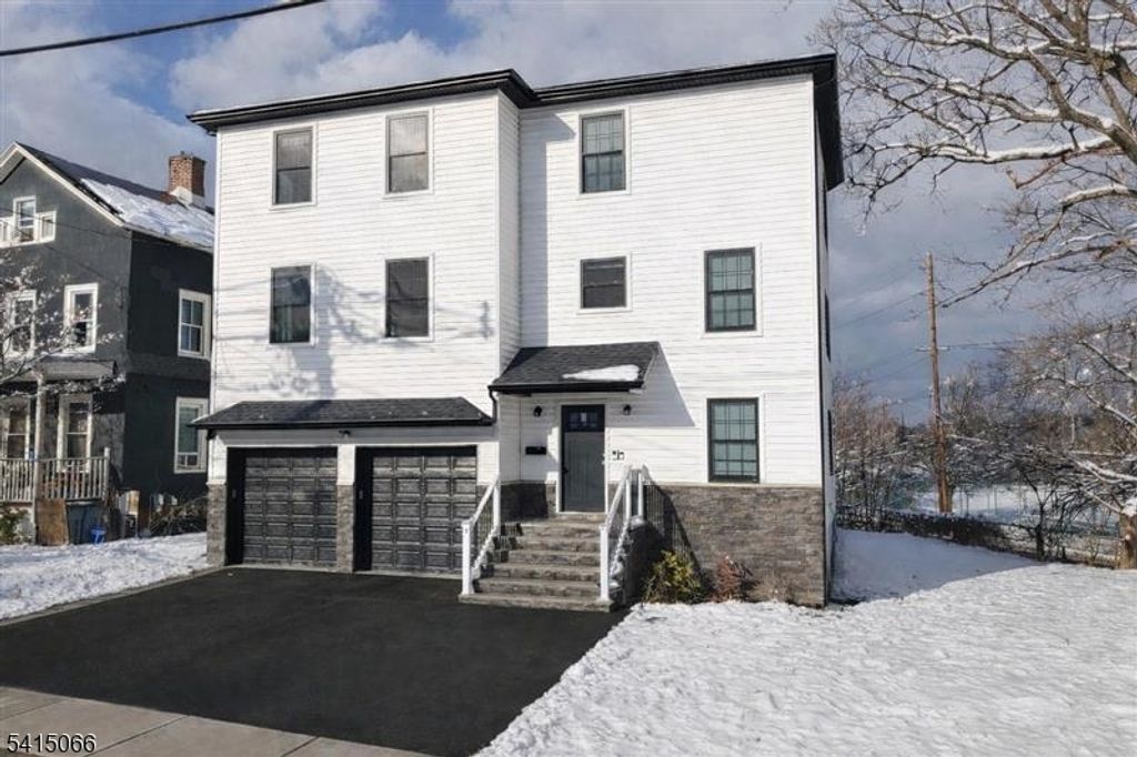 7 Maple St, Bloomfield Twp., NJ 07003