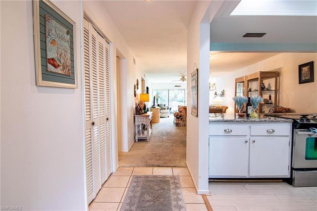 6725 Winkler RD # 203C, Fort Myers, FL 33919