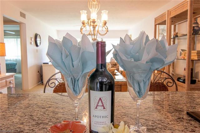 6725 Winkler RD # 203C, Fort Myers, FL 33919