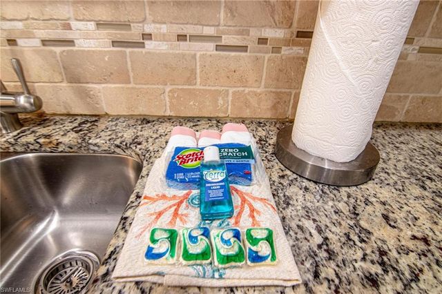 6725 Winkler RD # 203C, Fort Myers, FL 33919