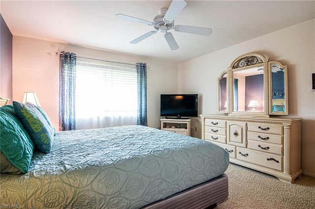 6725 Winkler RD # 203C, Fort Myers, FL 33919