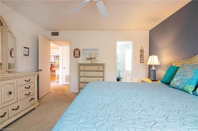 6725 Winkler RD # 203C, Fort Myers, FL 33919