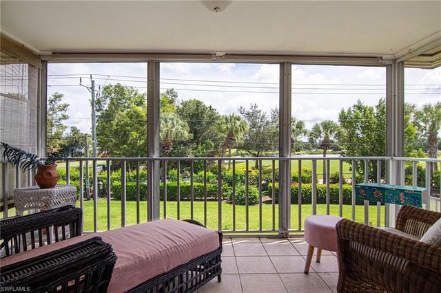 6725 Winkler RD # 203C, Fort Myers, FL 33919