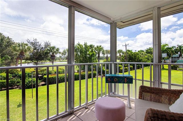 6725 Winkler RD # 203C, Fort Myers, FL 33919