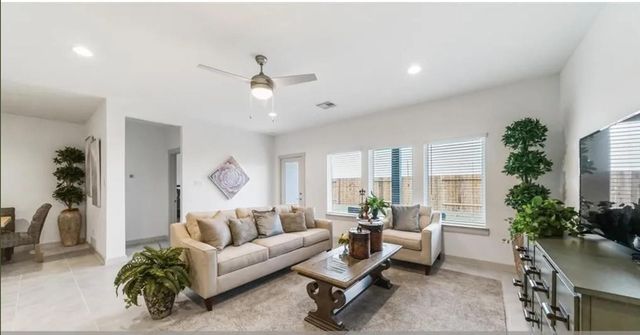 8043 House Bank Lane, Rosharon, TX 77583