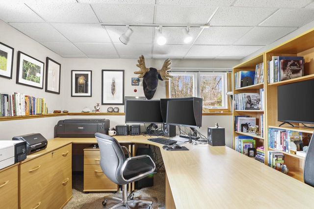 637 Cresthaven Drive, Cottage Grove, WI 53527