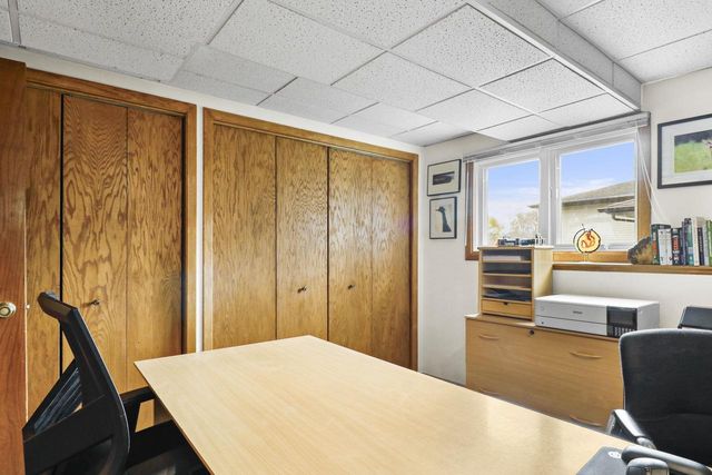 637 Cresthaven Drive, Cottage Grove, WI 53527