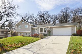 637 Cresthaven Drive, Cottage Grove, WI 53527