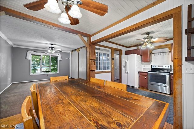8567 Brentwood Drive, Olmsted Twp, OH 44138