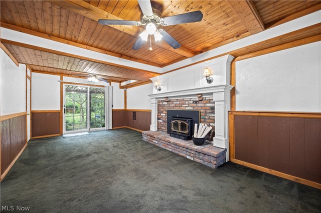 8567 Brentwood Drive, Olmsted Twp, OH 44138