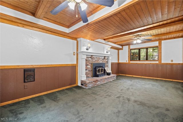 8567 Brentwood Drive, Olmsted Twp, OH 44138