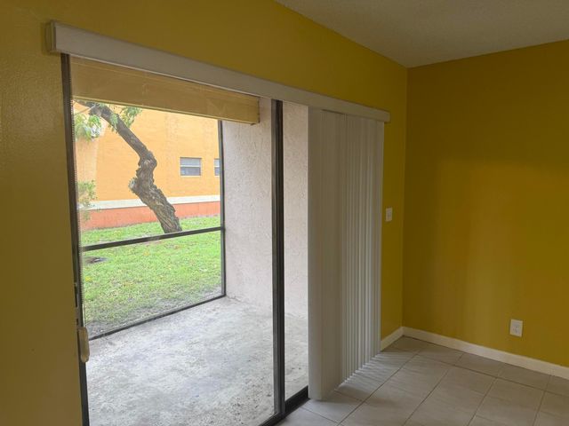 2541 NW 56th Avenue 1-19, Lauderhill, FL 33313