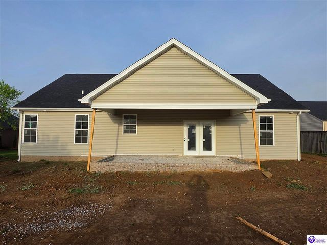 102 Blatina Drive, Vine Grove, KY 40175