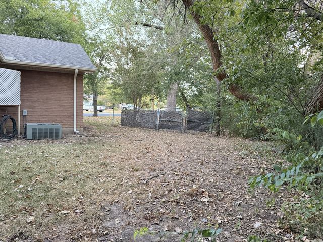 924 Monterey Drive, Denton, TX 76209