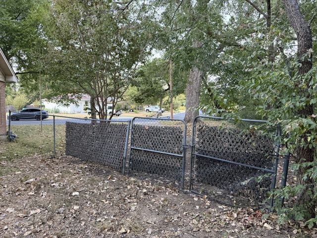 924 Monterey Drive, Denton, TX 76209