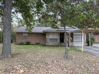 924 Monterey Drive, Denton, TX 76209