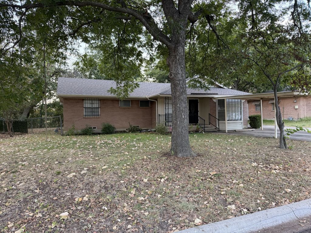 924 Monterey Drive, Denton, TX 76209 — photo 3