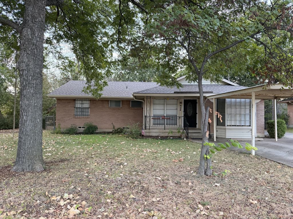 924 Monterey Drive, Denton, TX 76209 — photo 5