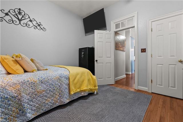 821 Redleafe CIR, Chesapeake, VA 23320