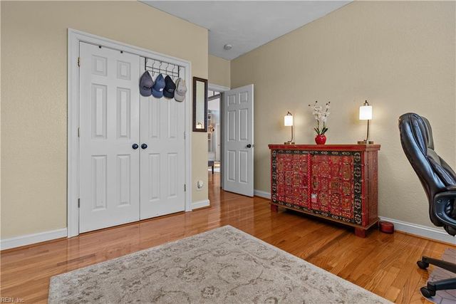821 Redleafe CIR, Chesapeake, VA 23320