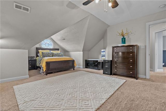 821 Redleafe CIR, Chesapeake, VA 23320