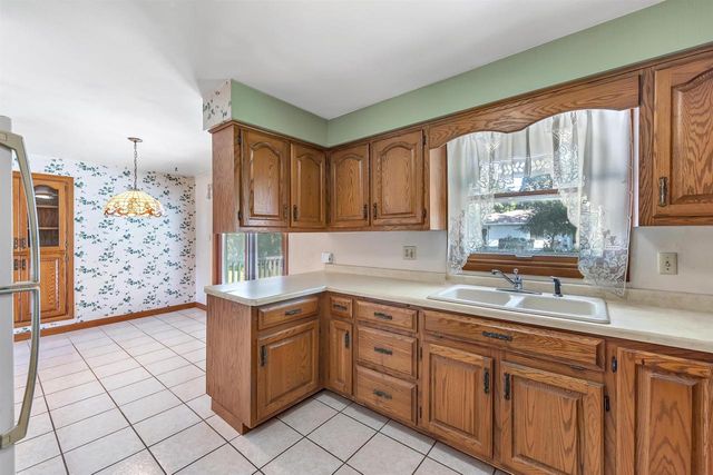 1198 KENWOOD STREET, Green Bay, WI 54304