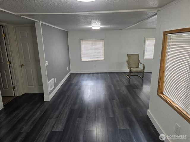 617 W H Street, Shelton, WA 98584