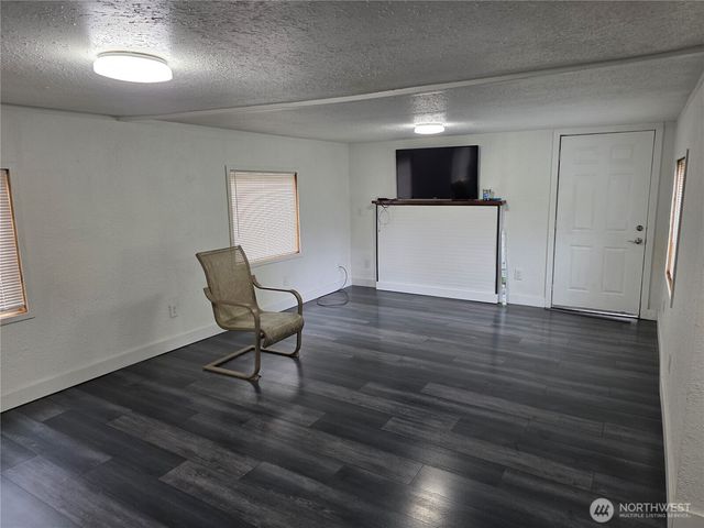 617 W H Street, Shelton, WA 98584